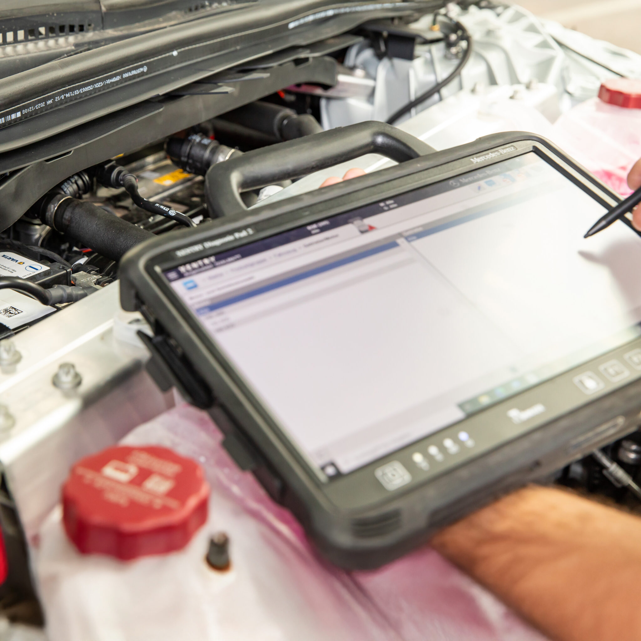 Batteriecheck Smart – Clarios (ehemals Varta) bei Rosier Mercedes-Benz Braunschweig