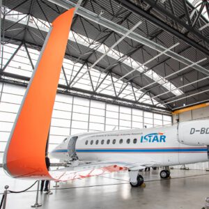 Forschungsflugzeug im Hangar am Forschungsflughafen Braunschweig – Pressefoto