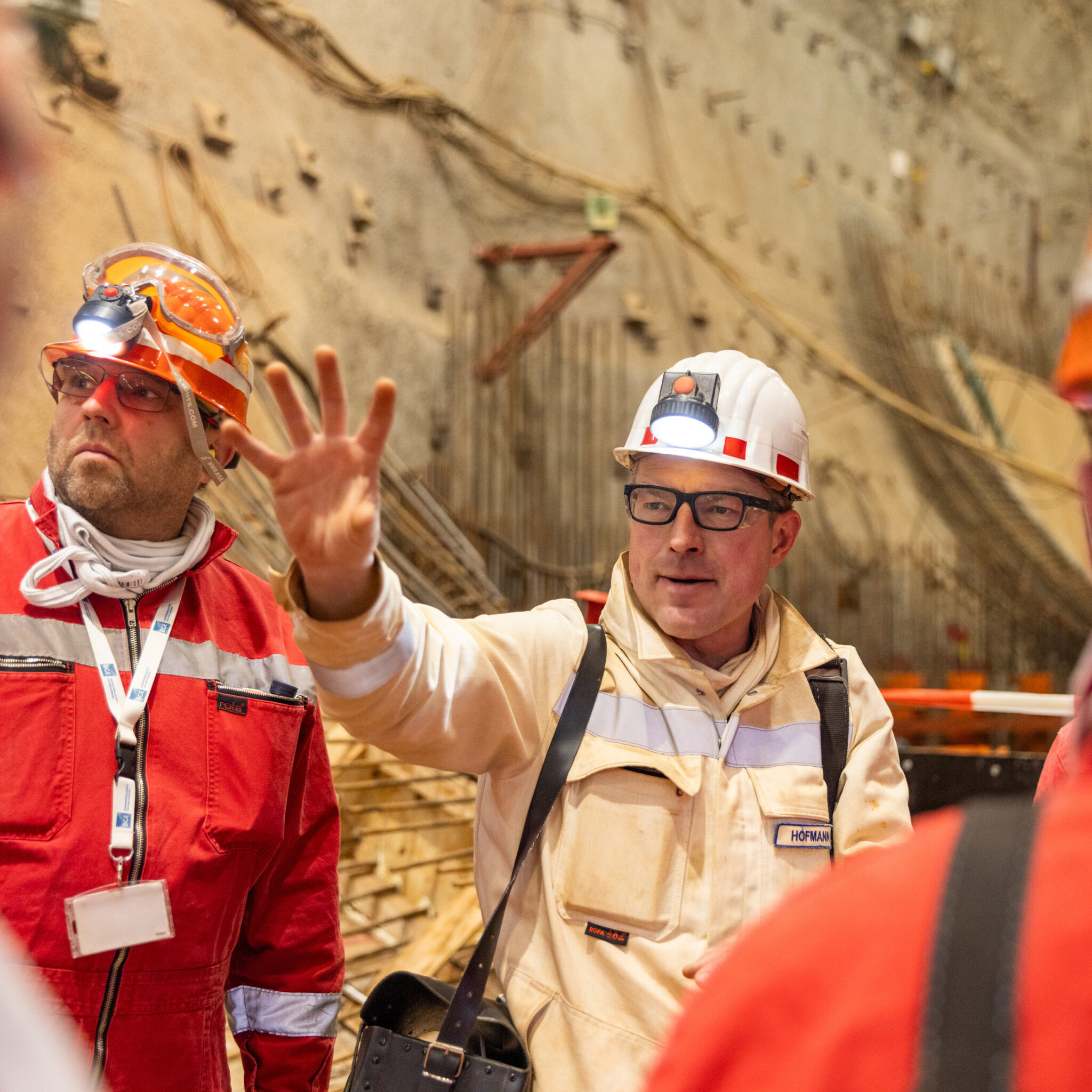 Delegation im Schacht Konrad – Untertage-Führung, Industriefotografie