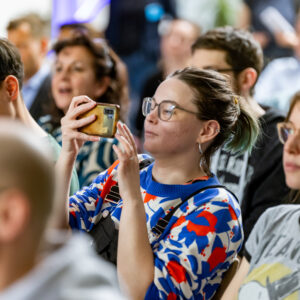 Gründerinnentag OVBS – Teilnehmerin im Publikum, Eventfotografie